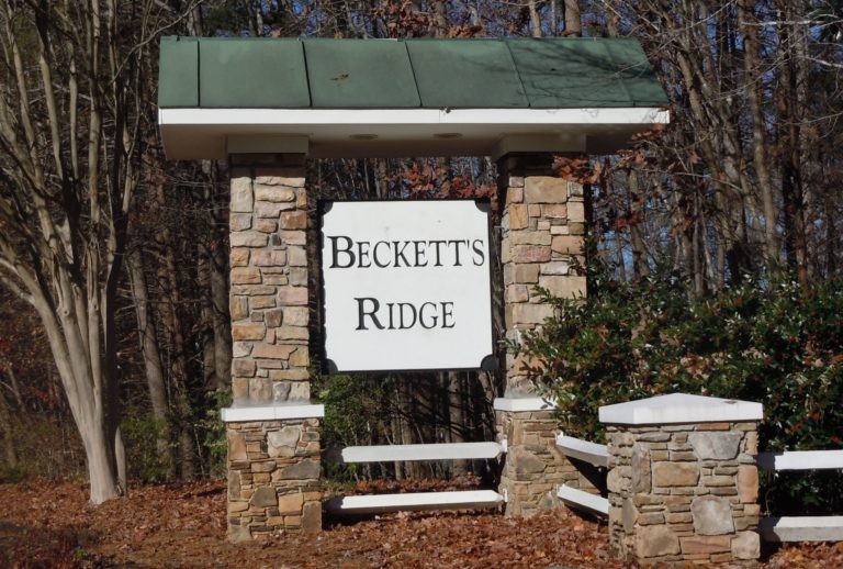 Becketts Ridge Entry way